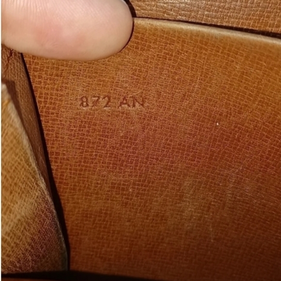 Vintage LV wallet - Picture 10 of 11